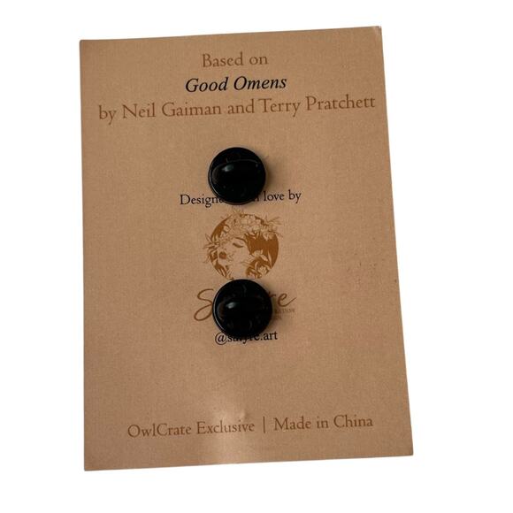 OwlCrate Exclusive Perfect Pairings Enamel Slider Pin 8 of 12 Good Omens NEW - Picture 7 of 7